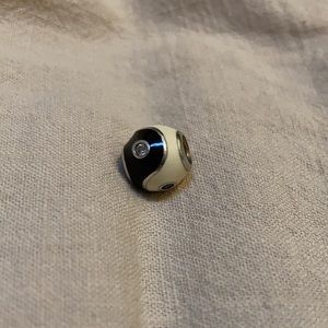 ✨PANDORA✨Yin Yang Charm